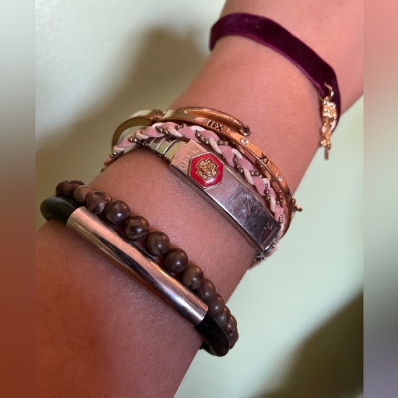 Eclectic 13 Piece Bracelet Bundle - Picture 13 of 16